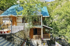 By The Brook - A Riverside Retreat, Sainj