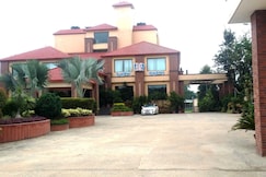 Hotel Solitaire Inn, Jansath