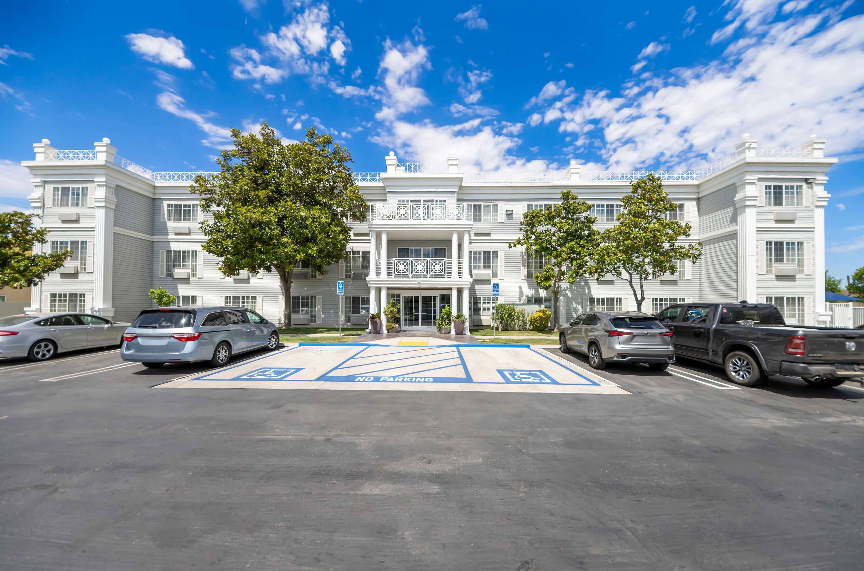 Best Western Executive Inn - Tap to explore photos