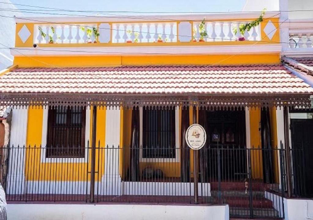 Bel Abri Colonial Living - Tap to explore photos
