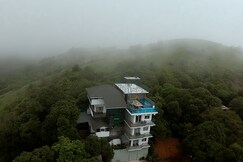 Foggy Deck Vagamon , Kuttikkanam