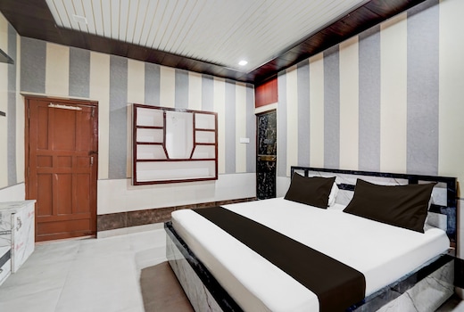 Hotel O Om Kaar Nath athithi newas