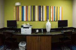 Holiday Inn Express Hotel & Suites Kinston, Lenoir