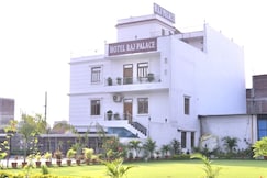 Hotel Raj Palace Varanasi, Varanasi