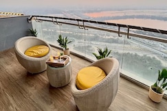 Modern Halfday Stay at Supernova Noida, Noida