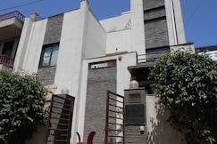 Pacific Inn Huda City Centre, Gurgaon