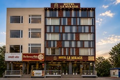HOTEL LE MIRAGE, Kharar