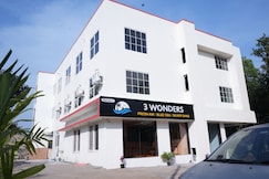 3 WONDERS