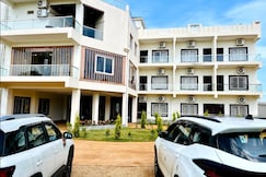 JHUMAR RESORT AND RESTAURANT, Mahuadanr