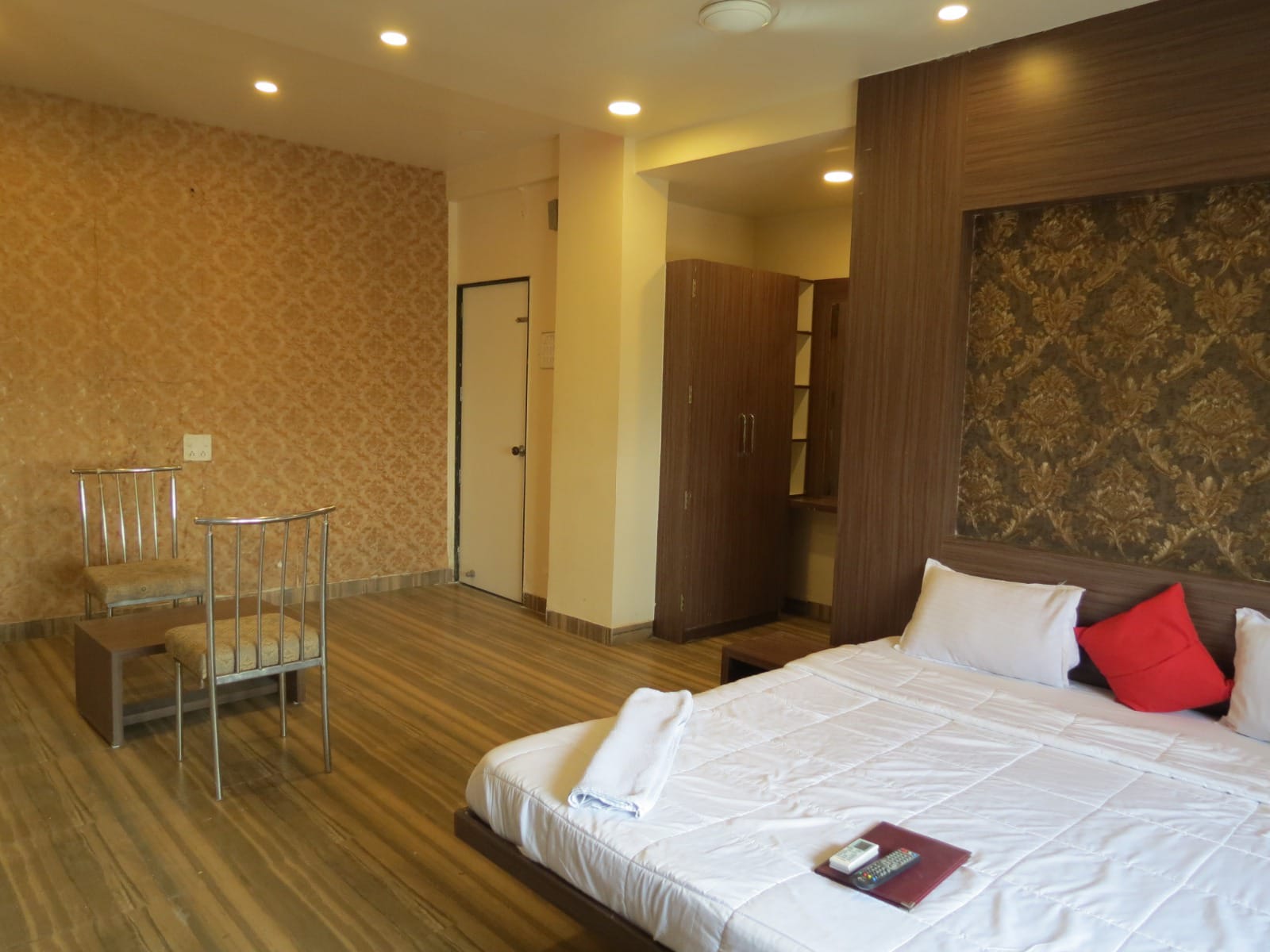 Hotel Vikrant Palace 5