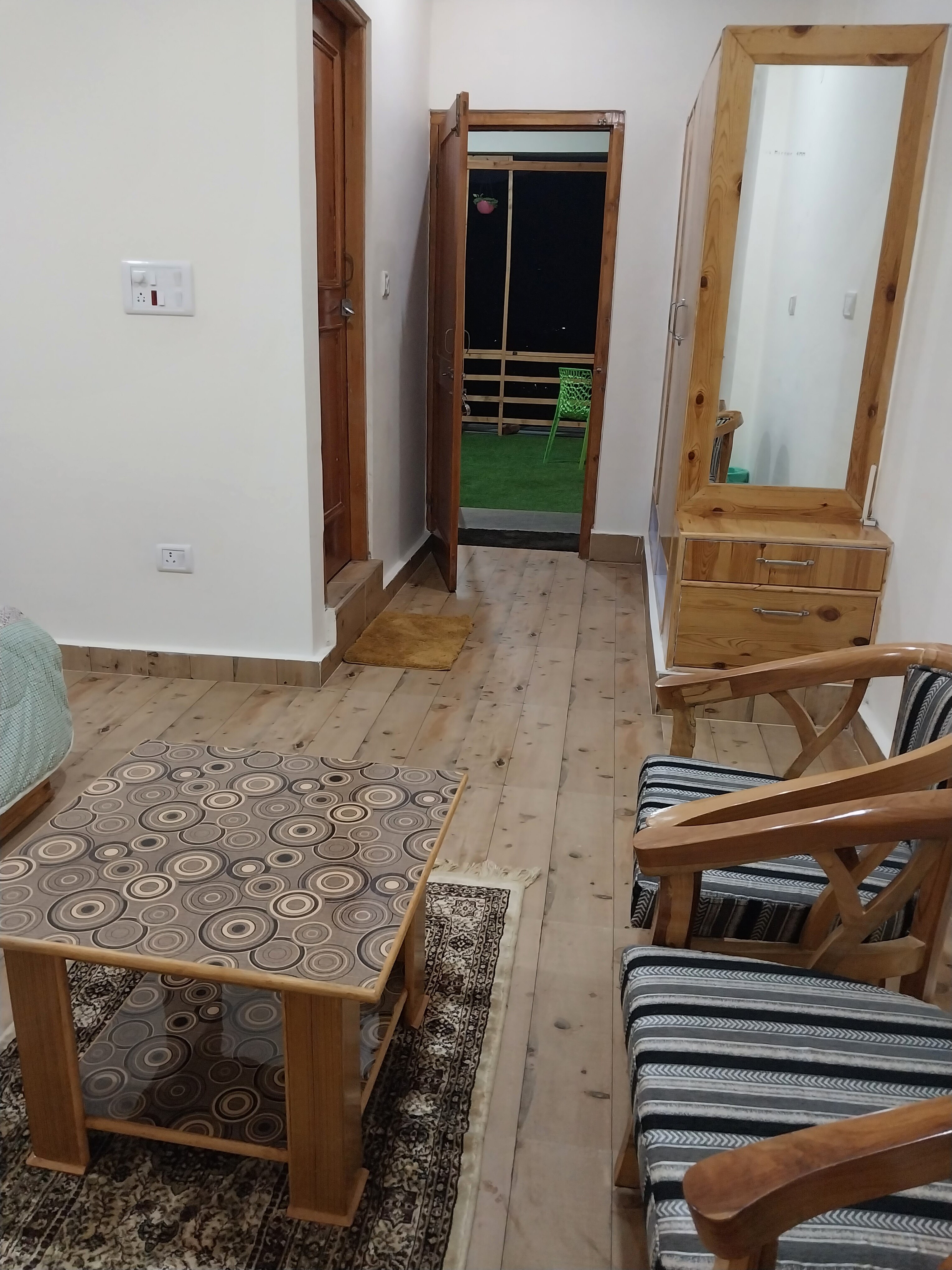 Naggar Sojourn B&B - Tap to explore photos