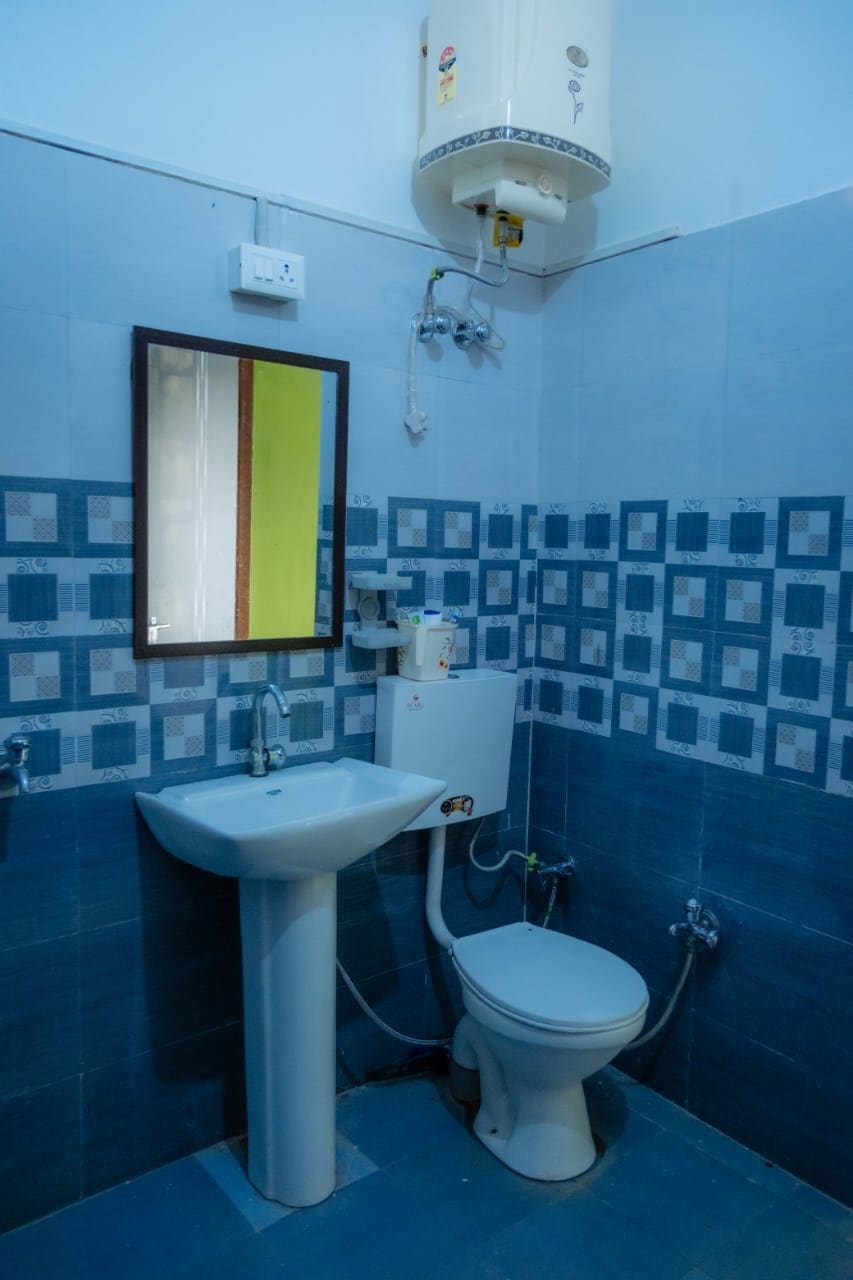 Hotel O Natraj Greens Dev Farm - Tap to explore photos