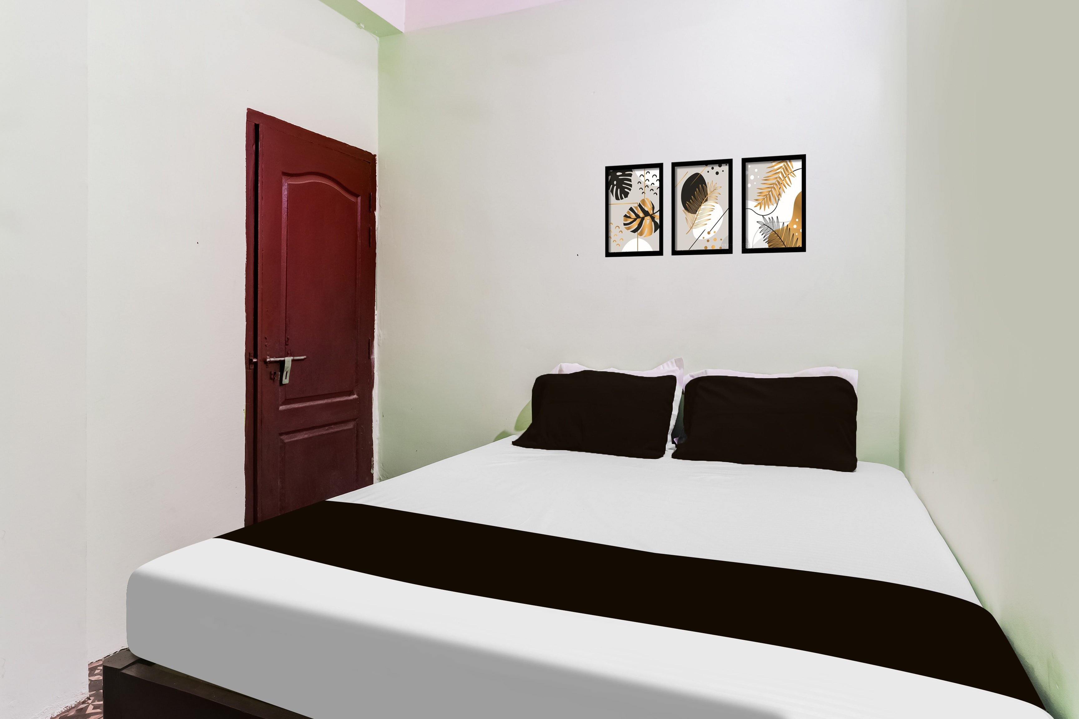 Hotel O Skyland - Tap to explore photos