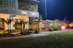 DC Club Open Garden Restro & Resort, Bhilai