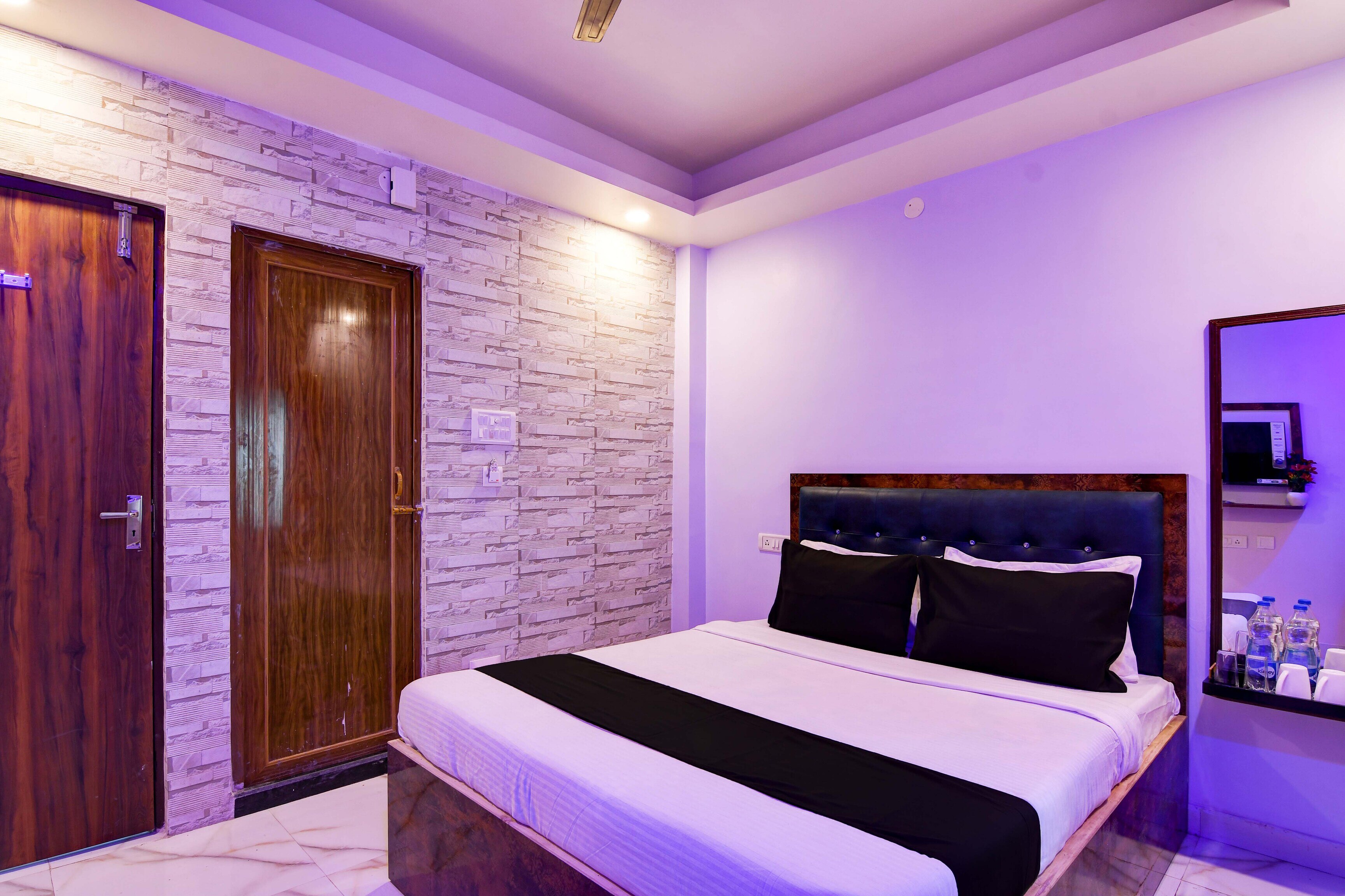 Hotel O Srideep 2 - Tap to explore photos