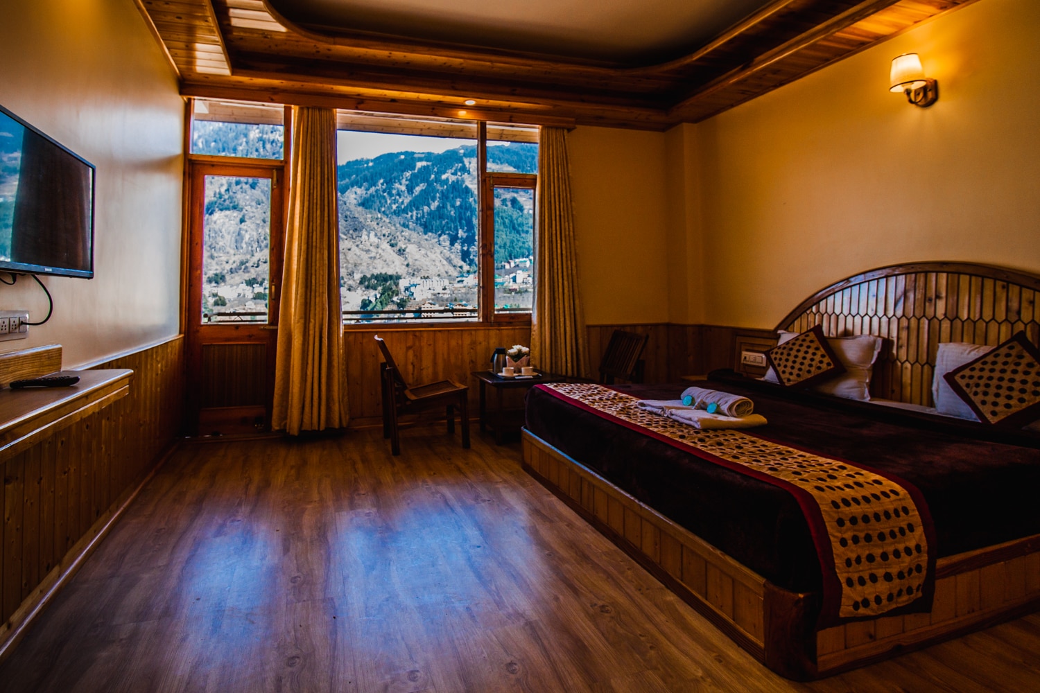 Manali Hills Resorts - Tap to explore photos