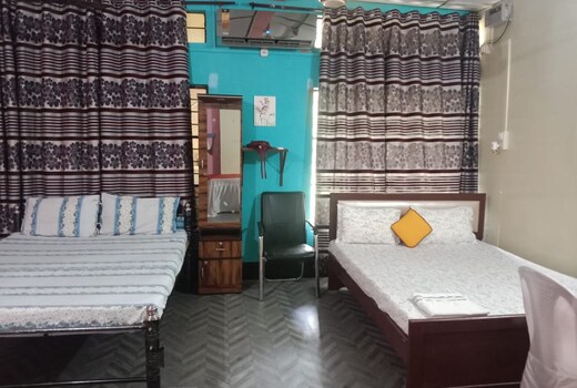 Akshita guest house by GRB