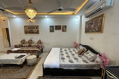 The Heli's Stay, Tonk