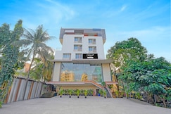 Super Collection O Baner Hillview Pune Formerly Siri Lodge, Pune