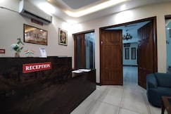 Hotel Tokyo, Lucknow