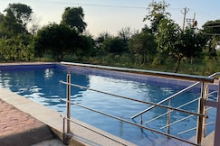 Greenwood Farm - 4BHK with Pool near ITC Grand Bharat, Nuh