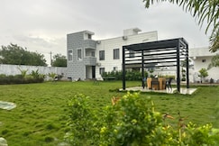 Ivy Nature Villa - Serene Farm Stay & Farm House in Moinabad, Chevella
