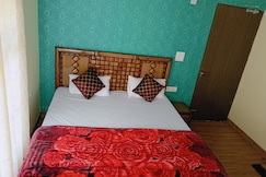 Oak Retreat Huts, Shoghi