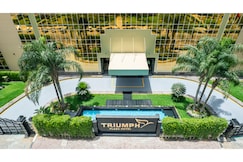 Triumph Plaza Hotel, Sheikh Zayed