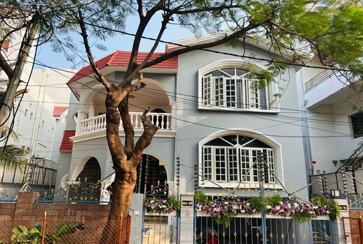 GK Luxury Guest House Rooms