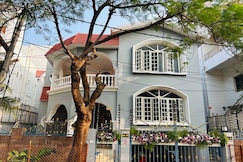 GK Luxury Guest House Rooms, Bhuvanagri