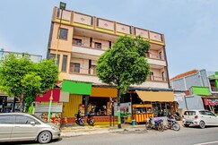Hotel O Kristin Homestay, Pati