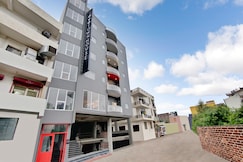 Townhouse Sector 49 Near Logix city centre, Noida