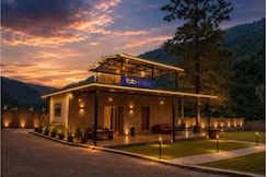 FabHotel Natures Crown Resort, Dehradun