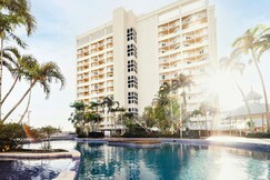 Pullman Cairns International, Cairns