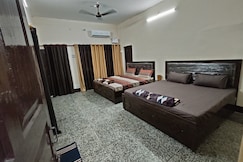 Anand Home Stay, Ayodhya