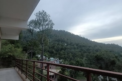 Woodland Stay | Luxury studio in Kasauli, Solan