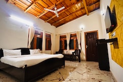 Lotus Lake View Inn, Naukuchiatal