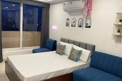 The Moonveil Studio, Zirakpur