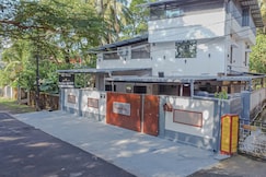 White House | Entire 6 BHK Villa, Udupi