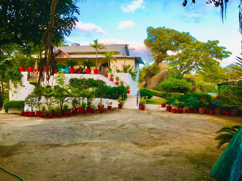 Rose Cottage - A Heritage Retreat - Tap to explore photos
