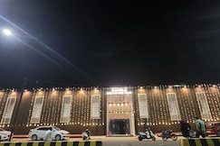 The Golden Palm, Khajuraho