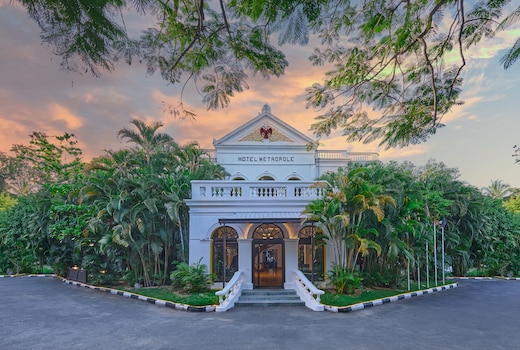 Royal Orchid Metropole
