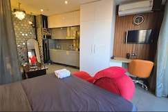 Hidden gem by Luxury Loft  39th floor, Noida