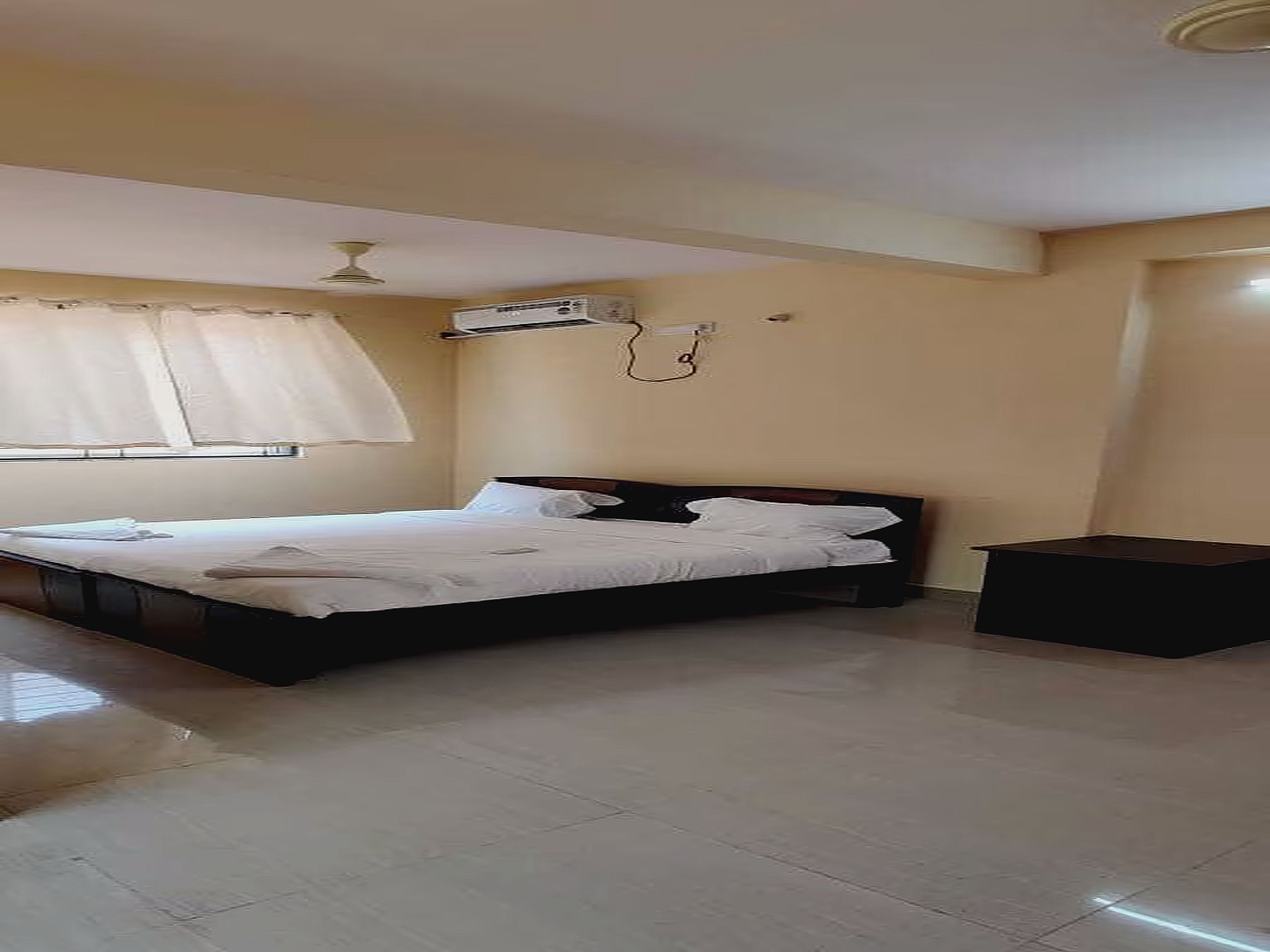 Hotel O Lakshmana Hotel - Tap to explore photos