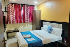 Hotel Golden Galaxy  Near Santacruz Railway Station, Mumbai