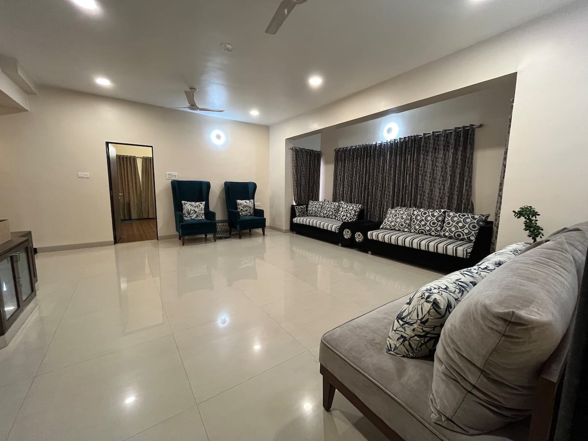 Stay Leisurely Labdhi Bungalow 8 BHK Veg Lonavala - Tap to explore photos