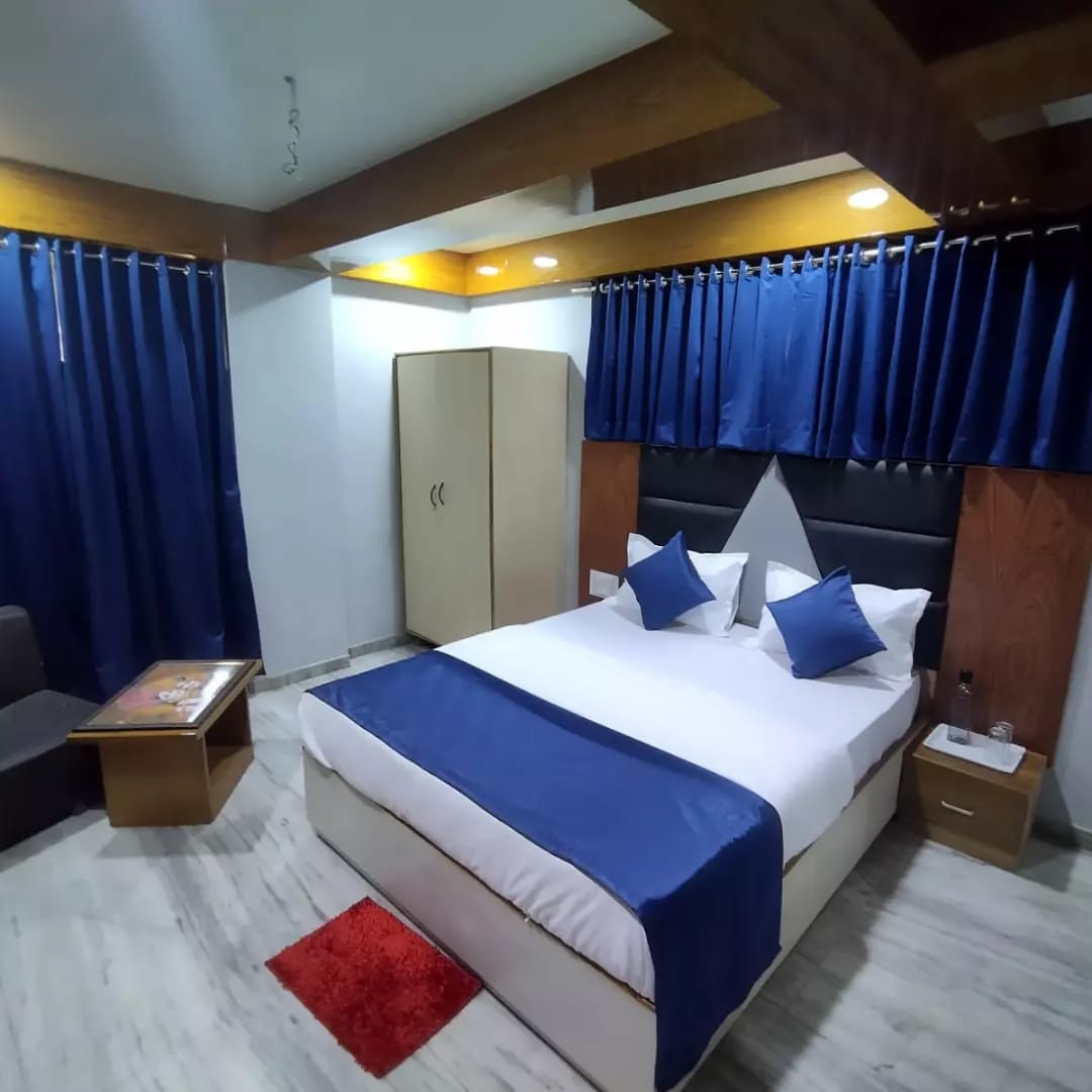 Hotel Shree Radhe - Tap to explore photos