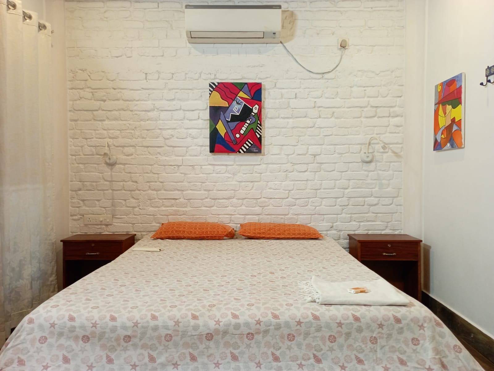 Orchid villa homestay - Tap to explore photos