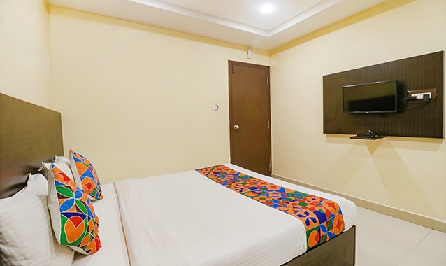 FabHotel Champion Residency - Hotel in Krishnarajapuram - Tap to explore photos