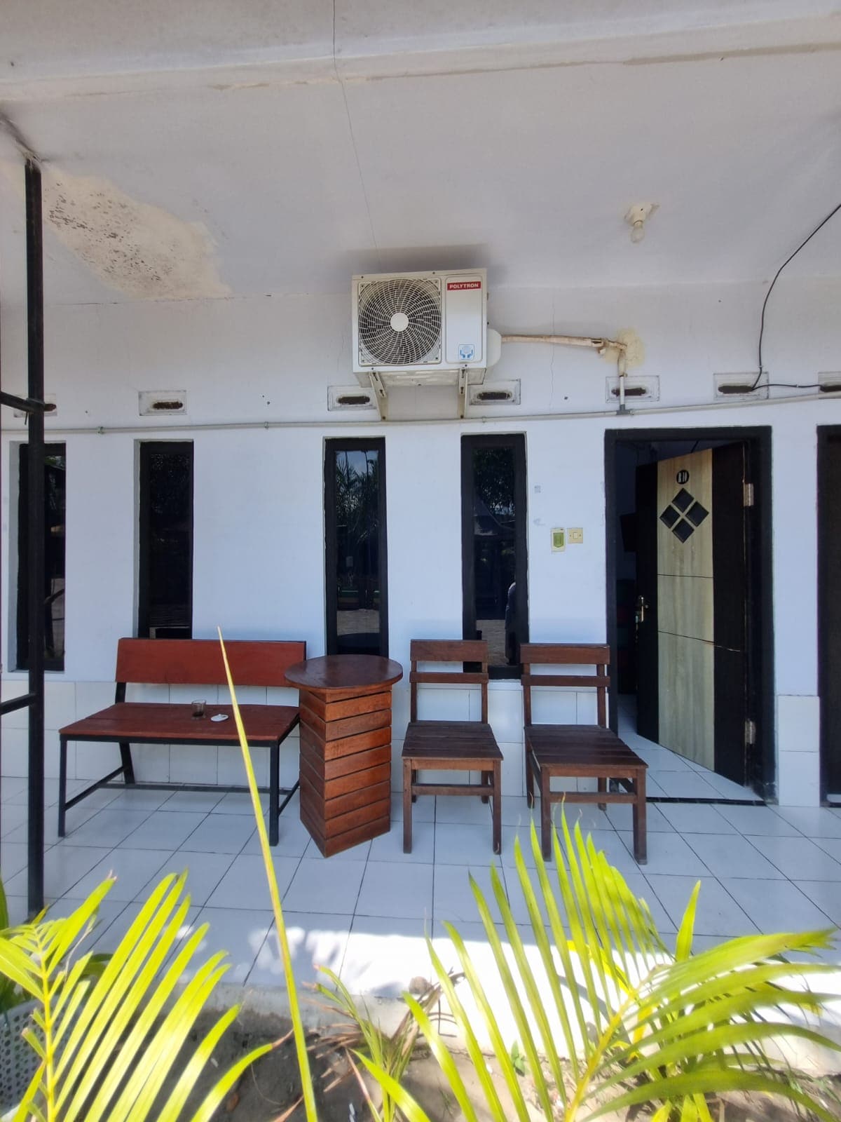 Hotel O New Asembagus 3 - Tap to explore photos